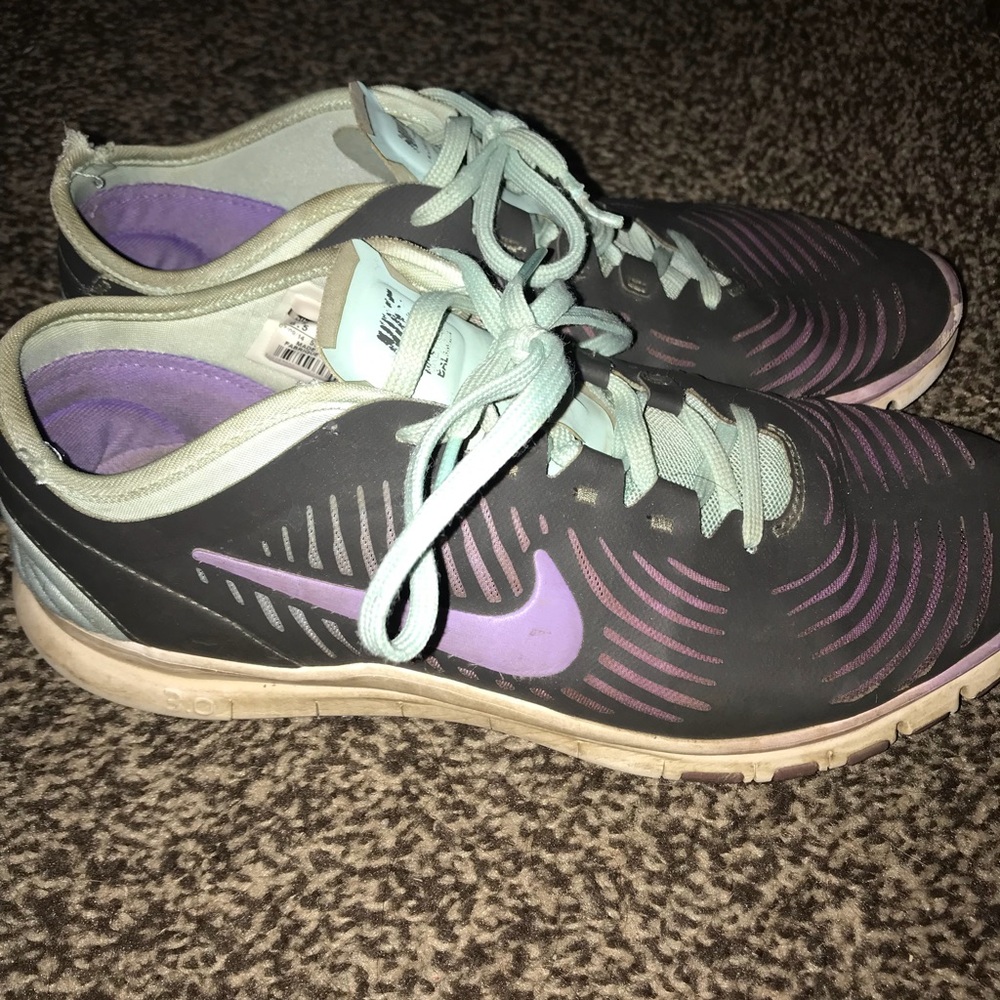 Nike tennis shoes